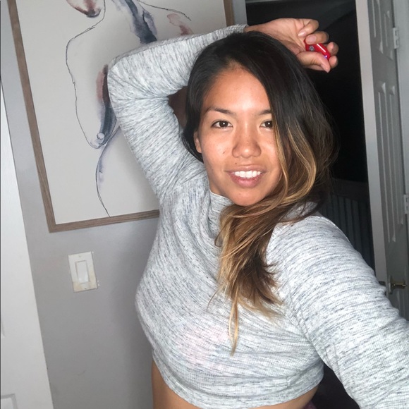 🔸🔸🔸h&m grey long sleeve crop top🔹🔹🔹🔹 - Picture 3 of 7